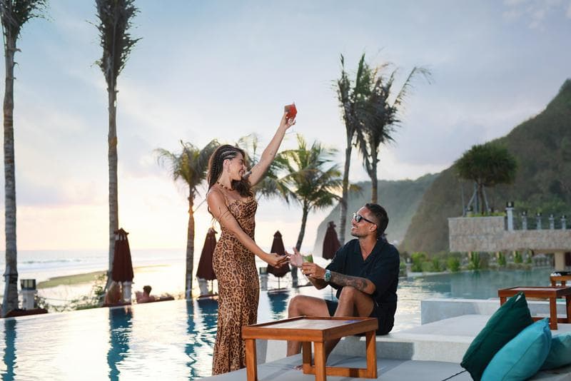 White Rock Beach Club