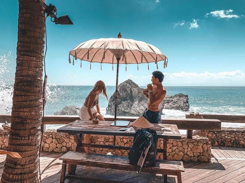 Kubu Beach Club At Ayana