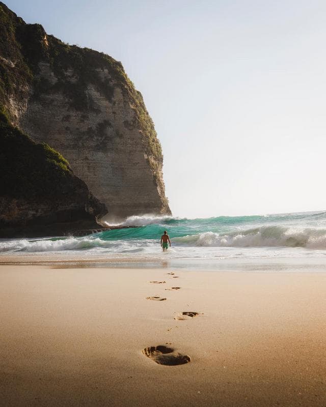 Kelingking Beach At Nusa Penida