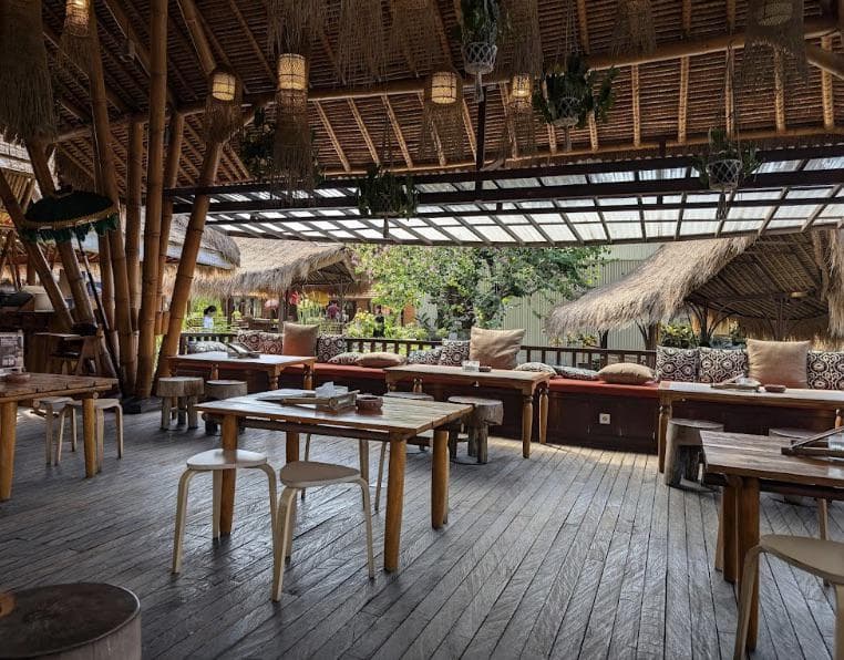 Bale Udang Mang Engking Kuta