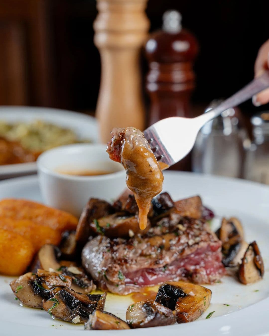 Arena Pub & Restaurant