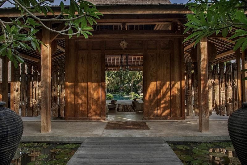 A Sparkling New Year’s Eve at Hiiragi by Blue Karma Secrets