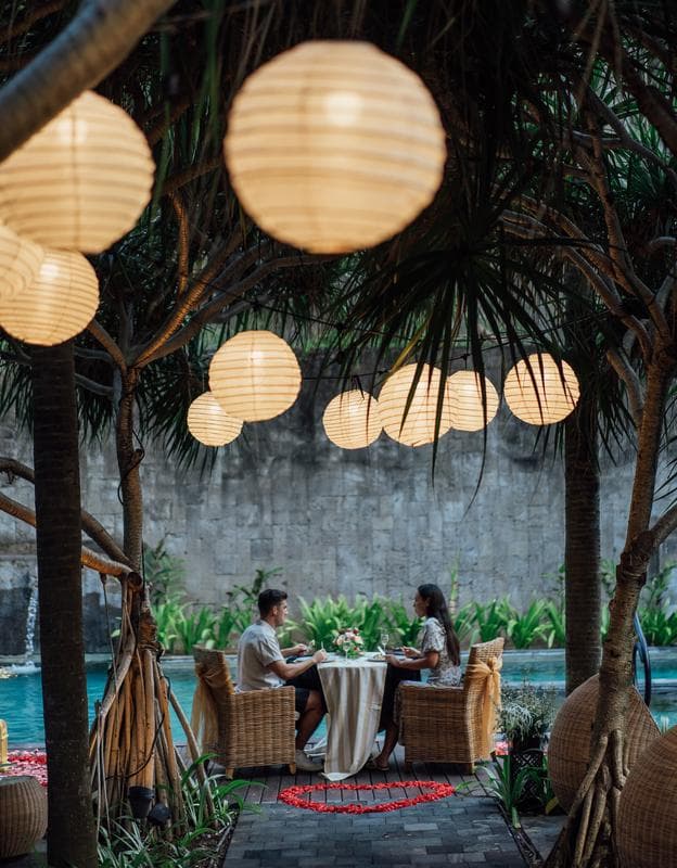 Romantic Candlelight Dinner