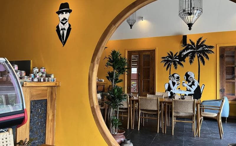 Oil & Vinegar Urban Deli