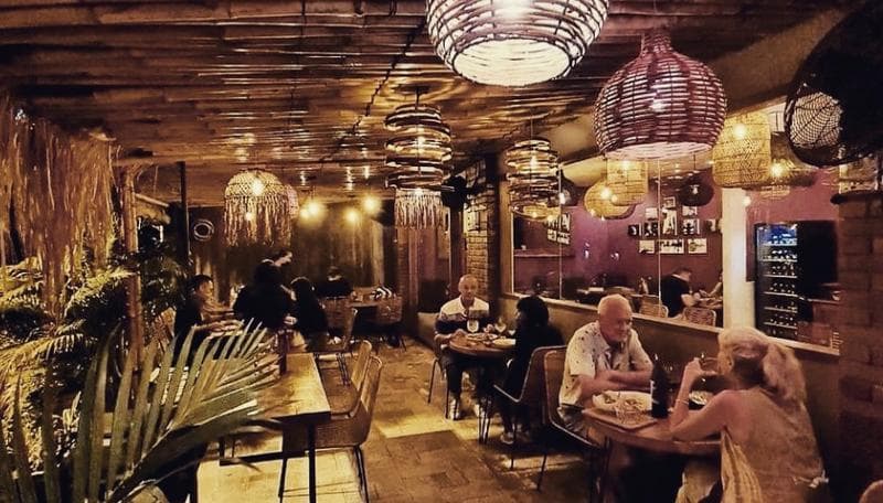 Rev Bistro