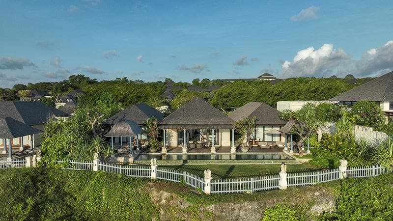 Jumeirah Bali : Inside the Island’s Most Serene Cliffside Escape