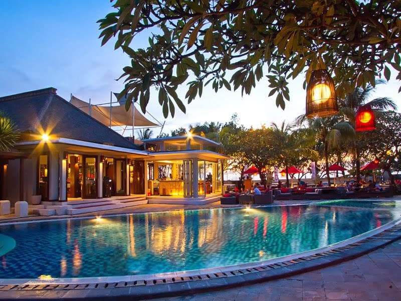 Rosso Vivo Dine & Lounge