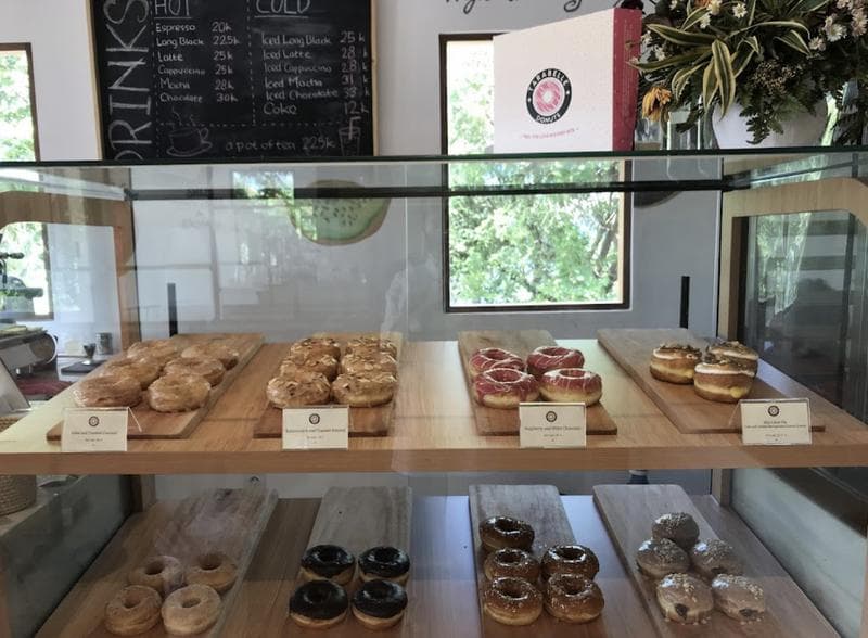 Tarabelle (Donuts, Coffee & Eats)