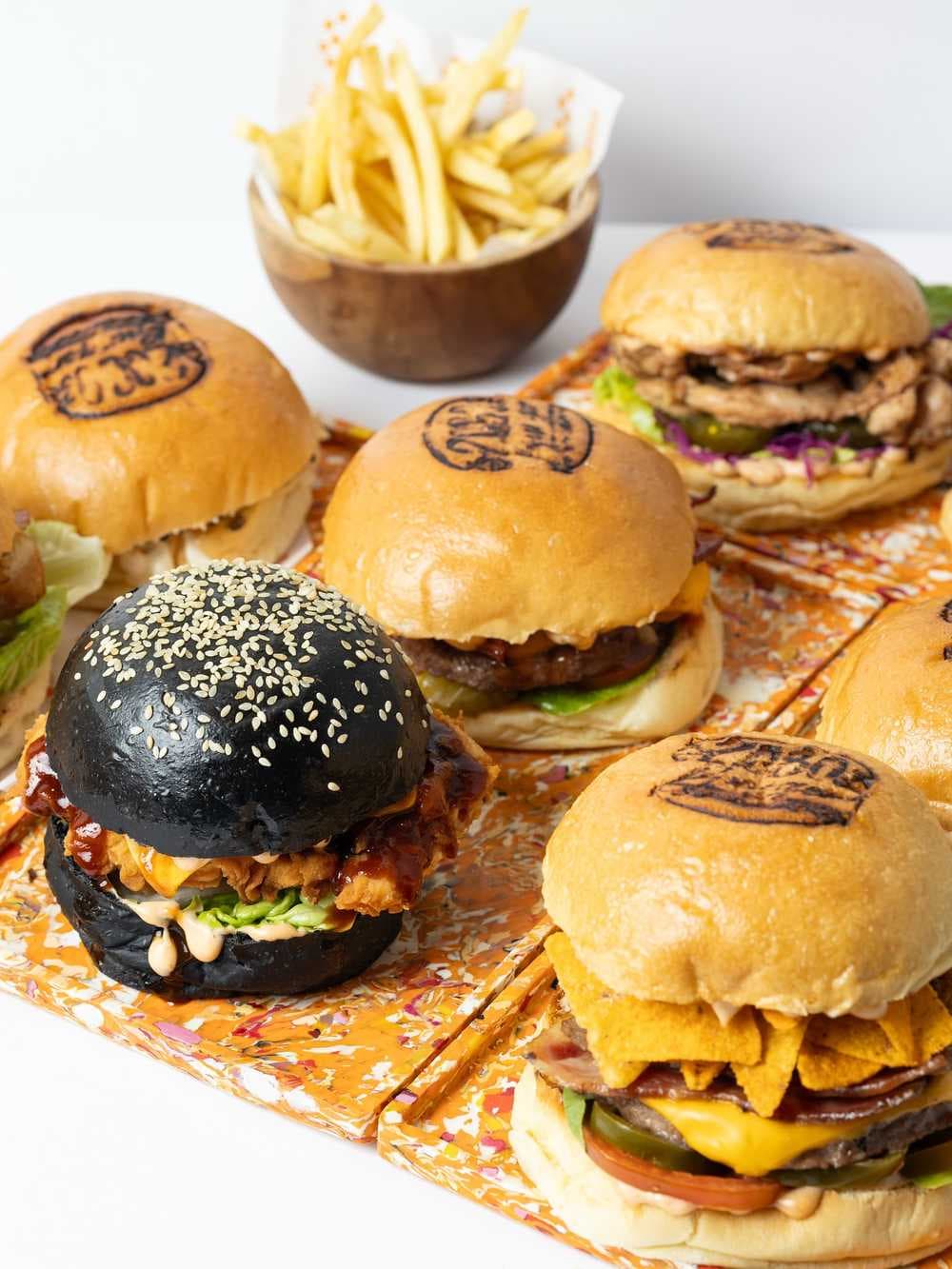 2080 Burger