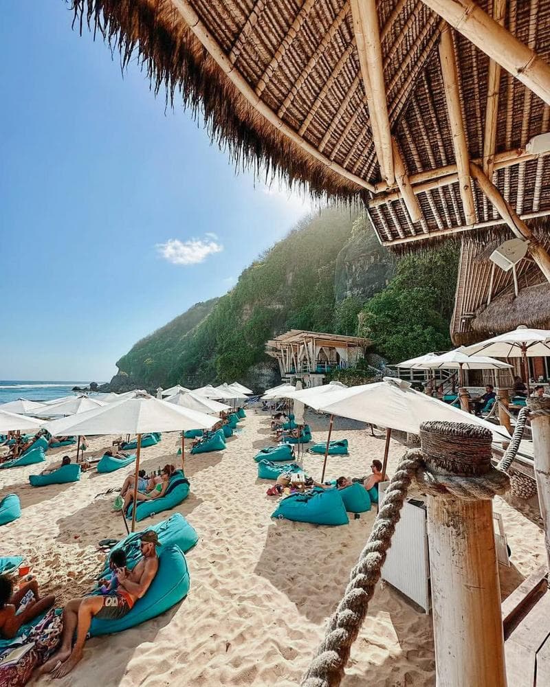 Soak Up the Sun at Bali’s Family-Friendly Beach Clubs