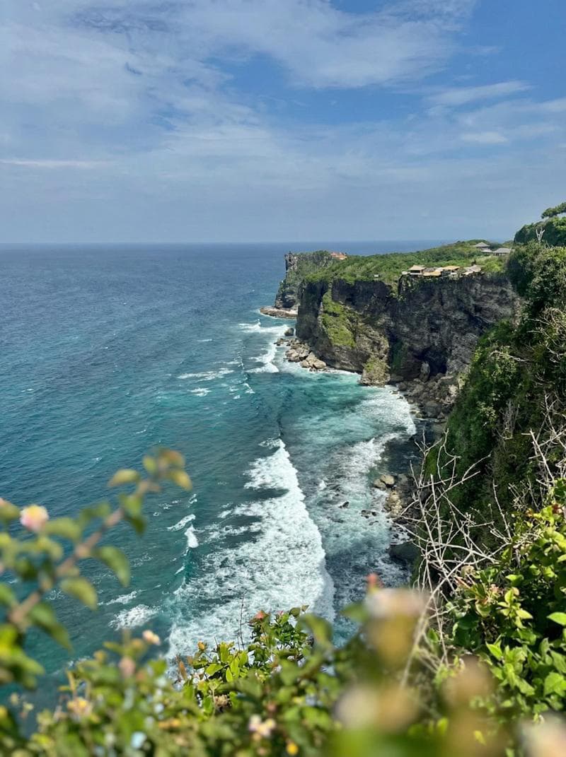 Karang Boma Cliff