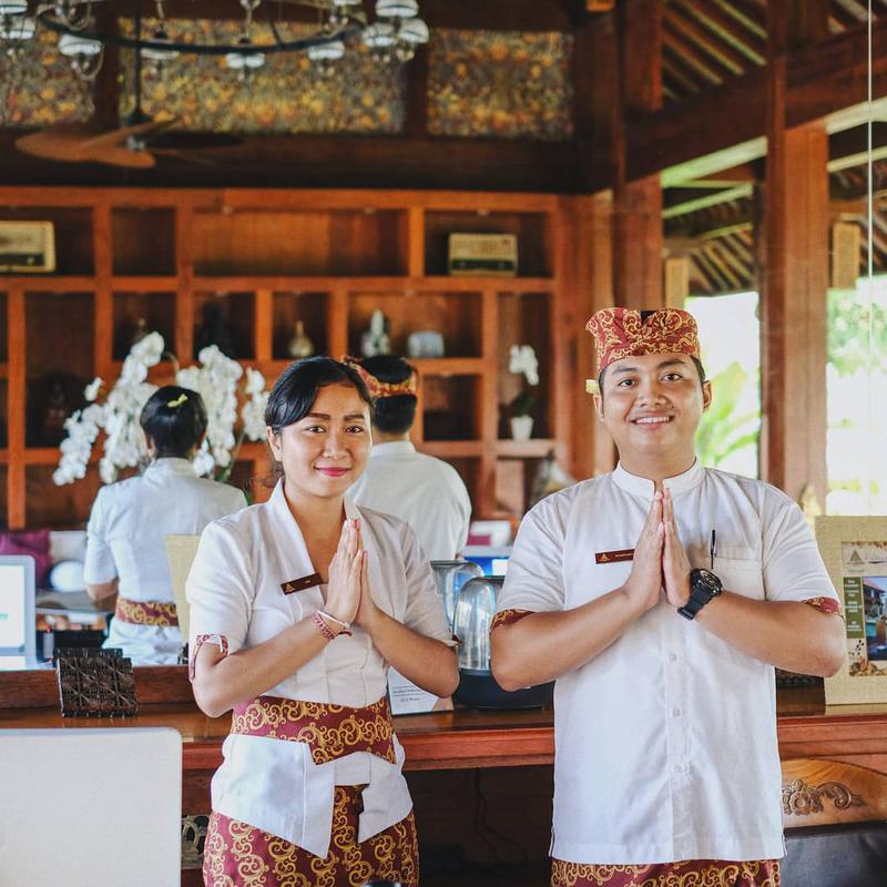 Balinese People Are Super Friendly - Photo by @thealantarasanur