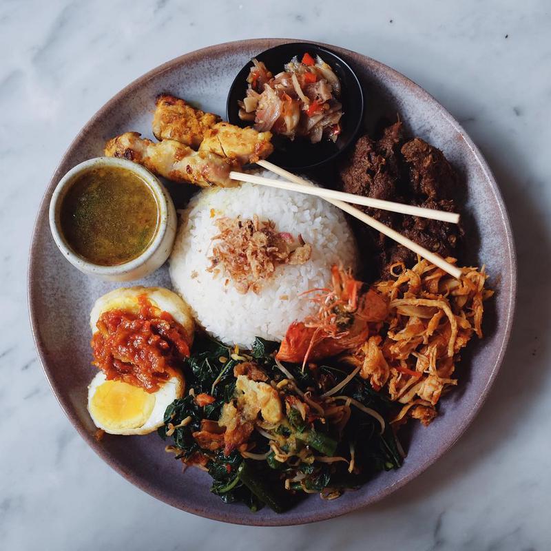 Nasi Campur - Photo by @kelvintagnipez