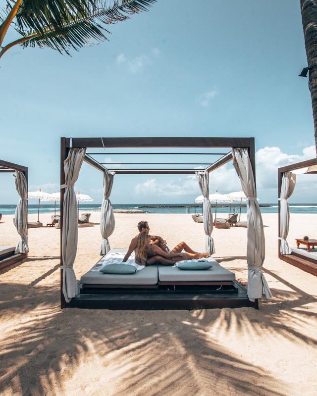 Reef Beach Club - Photo by @thehoneydreamers