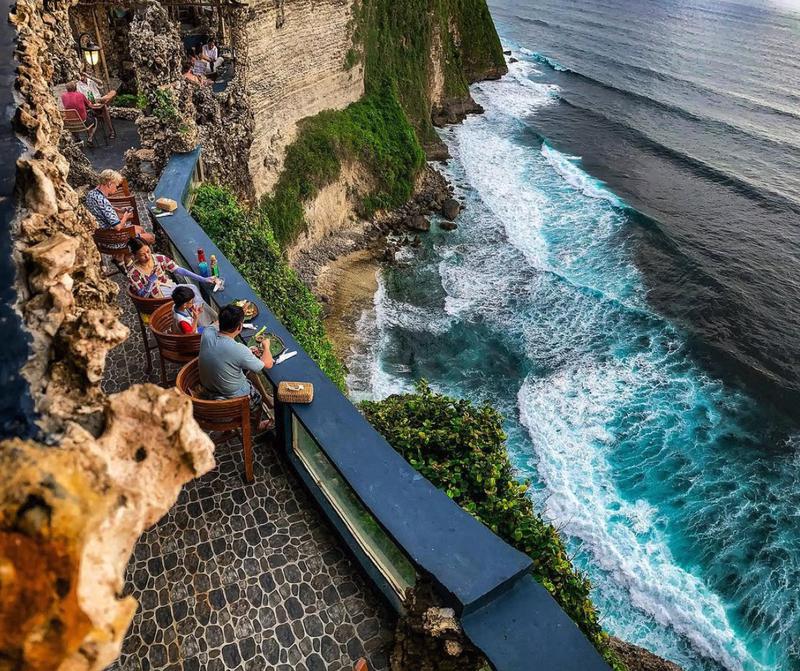 Malini Uluwatu - Photo by @maliniuluwatubali