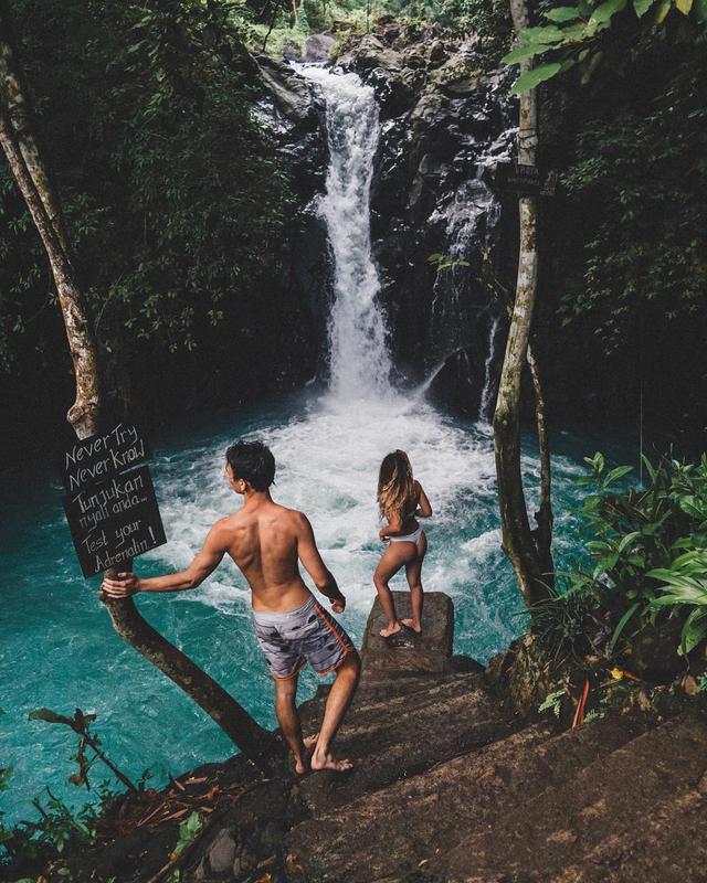 Cliff Jumping And Natural Slides At Aling -Aling Waterfall - Photo by @livingforsun