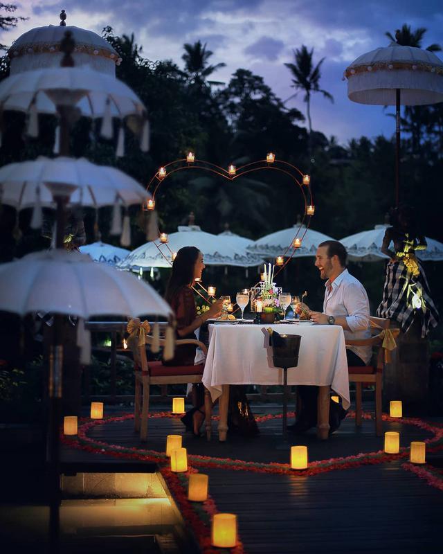 Romantic Candlelight Dinner - Photo by @thekayonresort