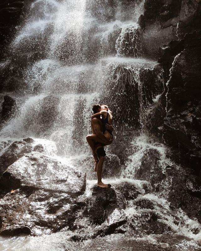 Swimming in a Waterfall - Photo by @annykosh